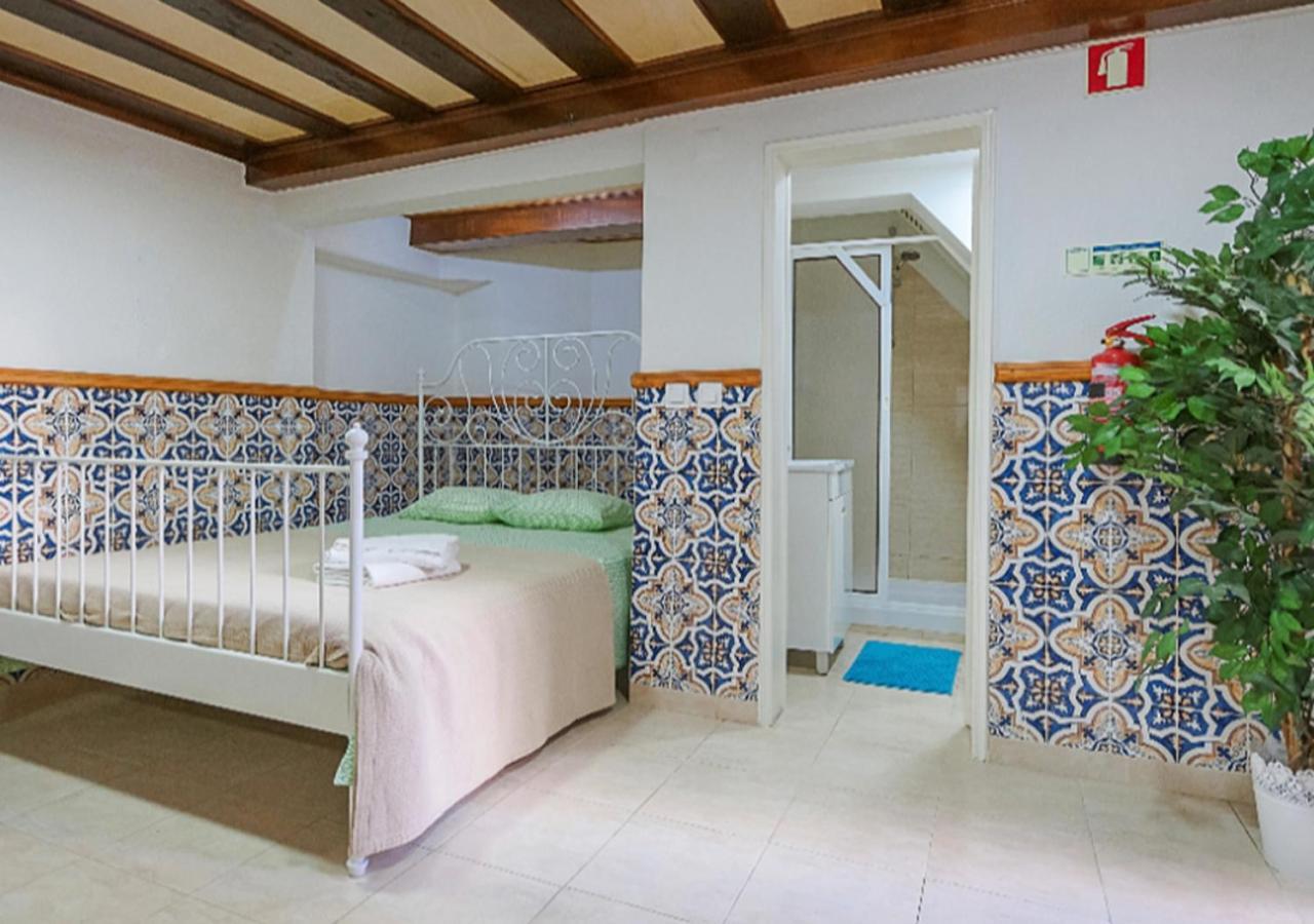 Apartment Beco Do Melo, A Traditional Building In Alfama