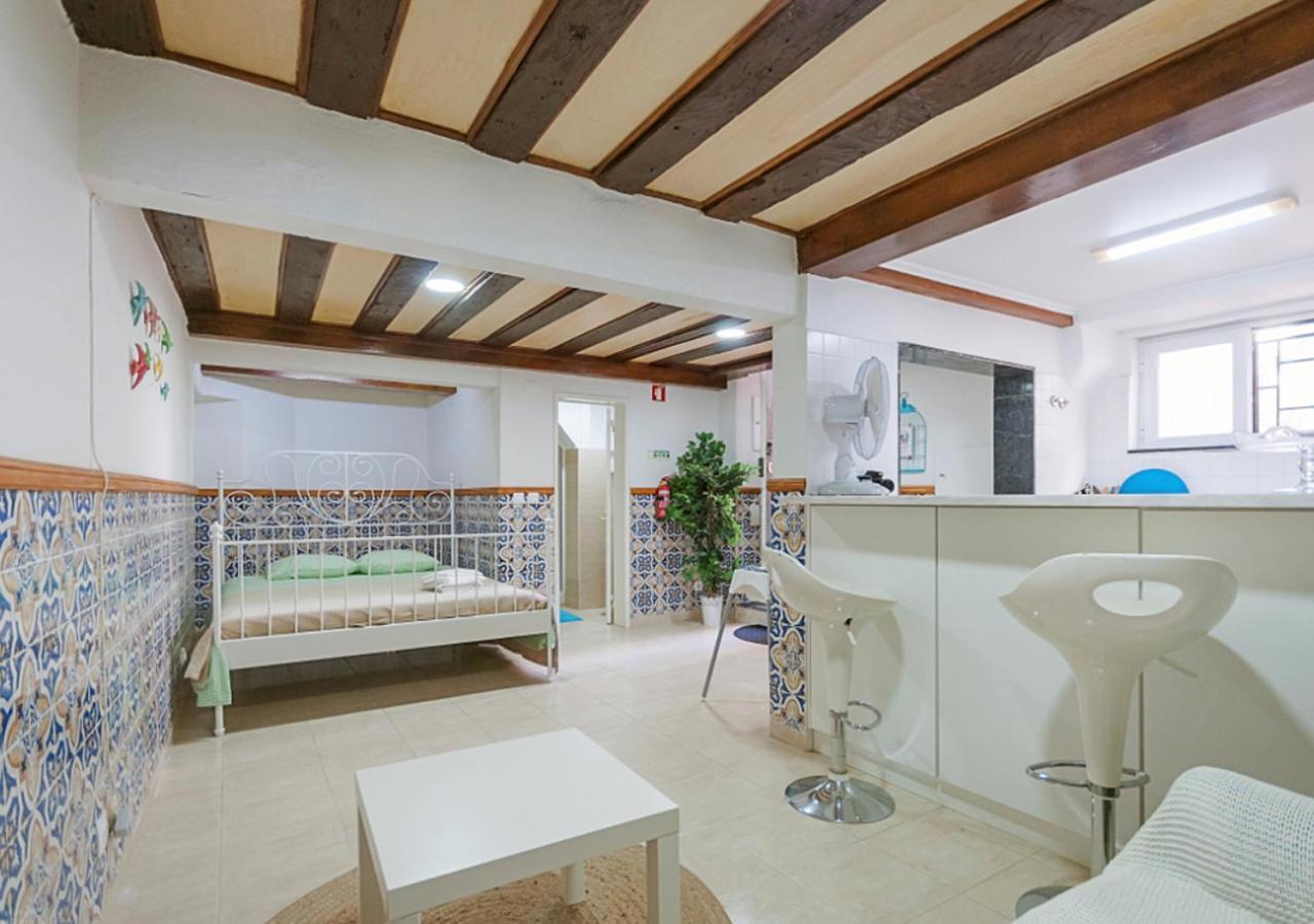Apartment Beco Do Melo, A Traditional Building In Alfama Lissabon