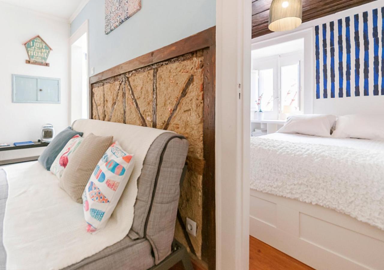 Beco Do Melo, A Traditional Building In Alfama Apartment Lissabon