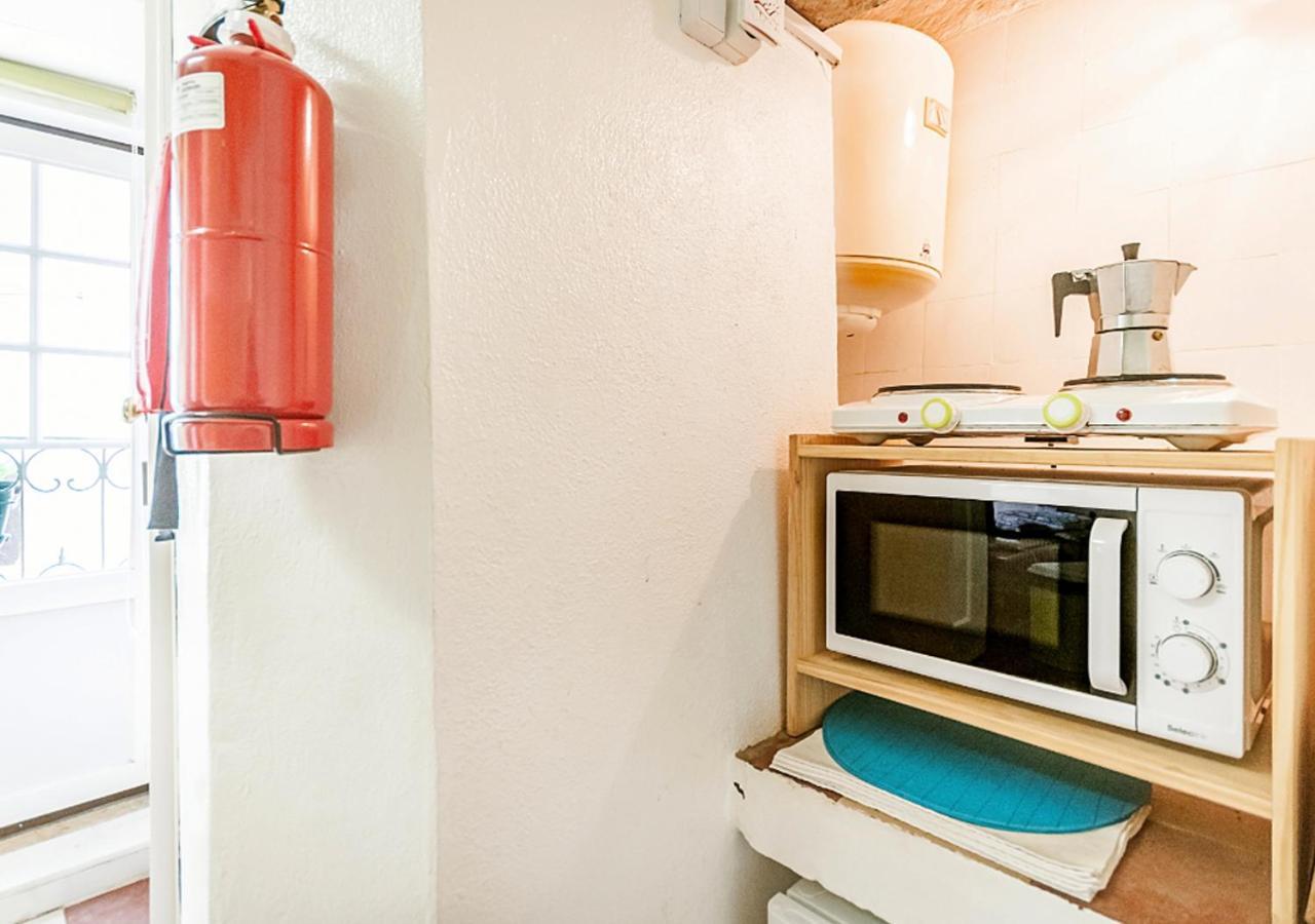 Apartment Beco Do Melo, A Traditional Building In Alfama
